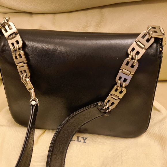 Bally lambskin purse - Picture 8 of 8